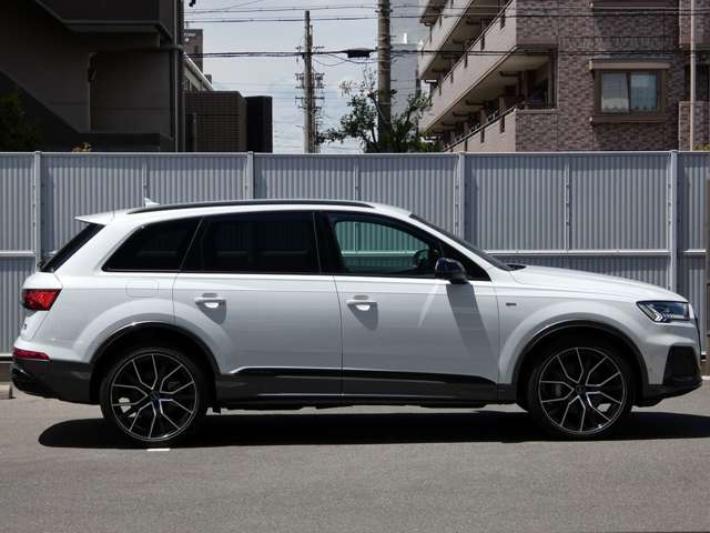 Audi Q7 10