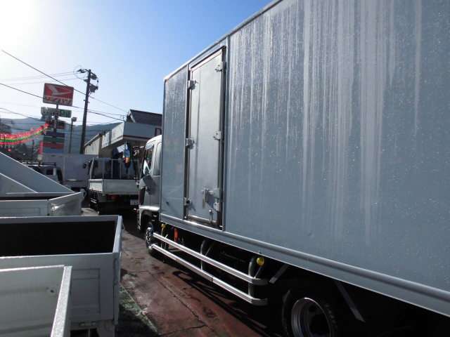 Hino Ranger 9