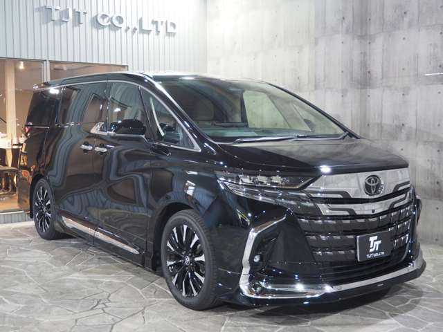 Toyota Alphard 3