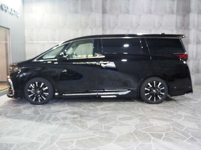 Toyota Alphard 7