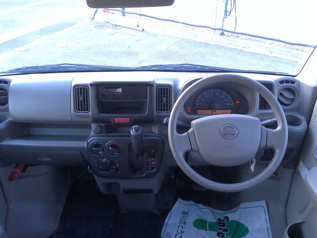 Nissan NV100 Clipper 10