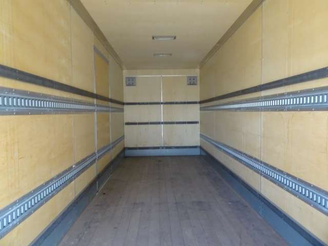 Hino Ranger 9