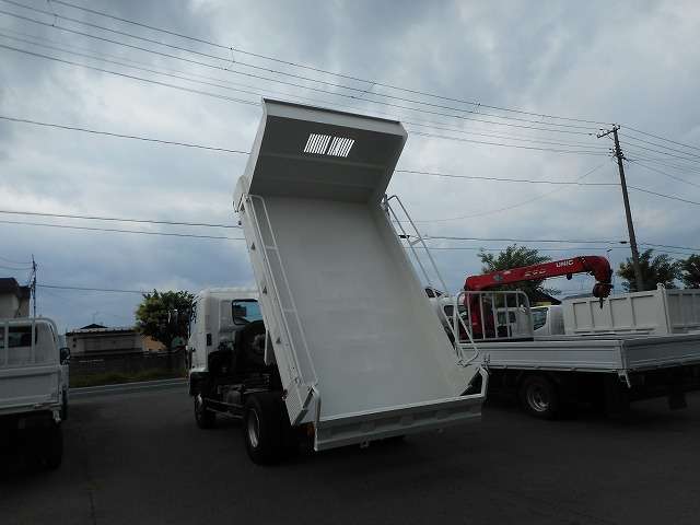 Hino Ranger 12
