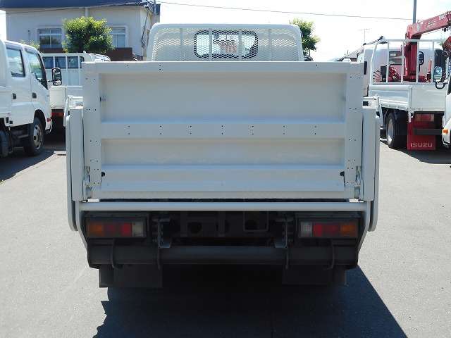 Mitsubishi Fuso Canter 7