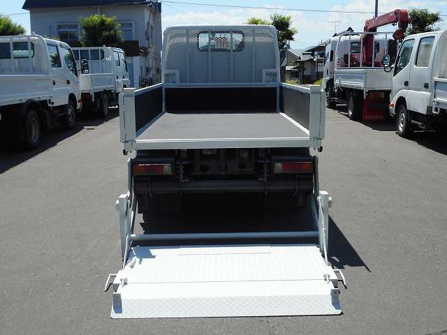Mitsubishi Fuso Canter 10
