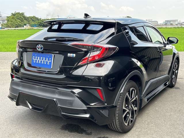 Toyota C-HR 10
