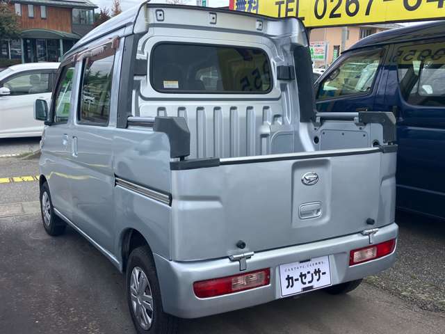 Daihatsu Hijet Deck Van 4