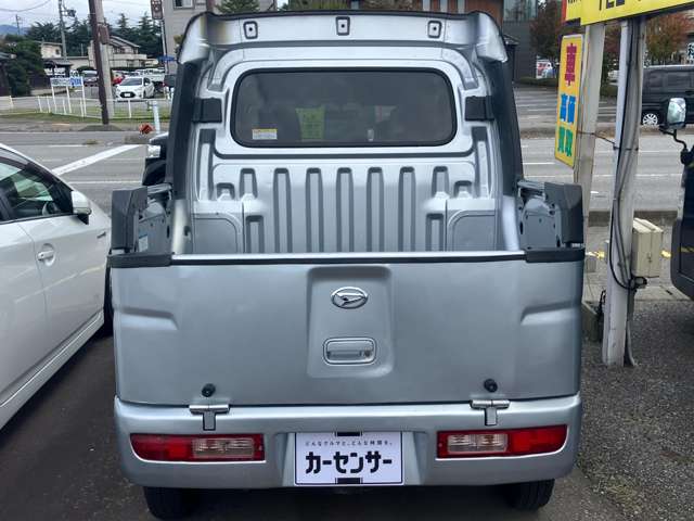 Daihatsu Hijet Deck Van 5