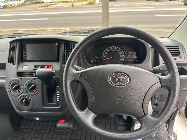 Toyota Town Ace Van 4