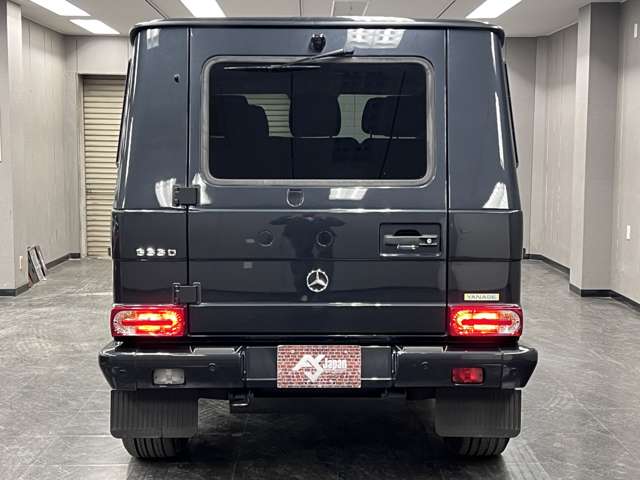 Mercedes-Benz G-Class 9