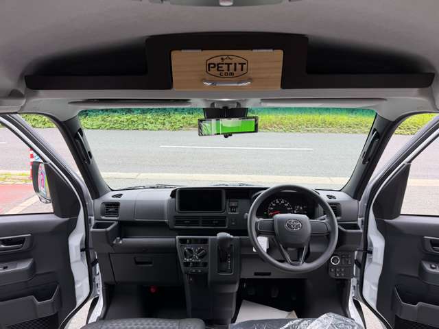 Toyota Pixis Van 6