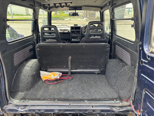 Suzuki Jimny 8