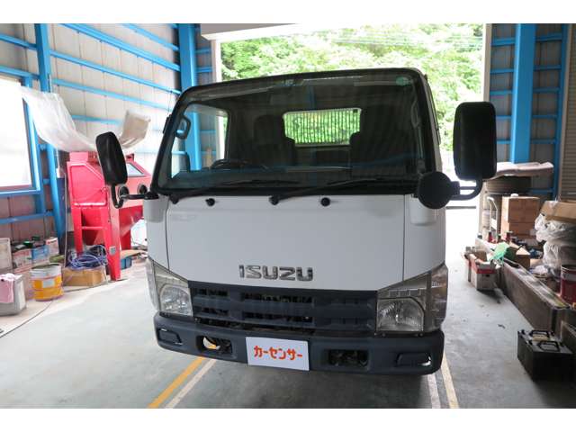 Isuzu Elf 3
