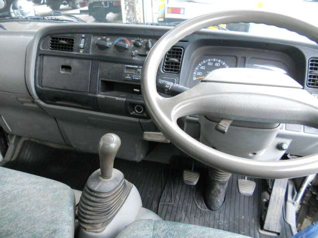 Mitsubishi Fuso Canter Guts 7