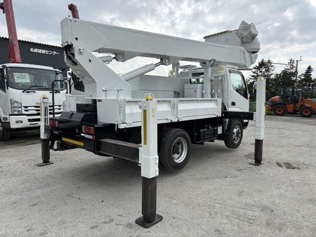 Hino Dutro 5