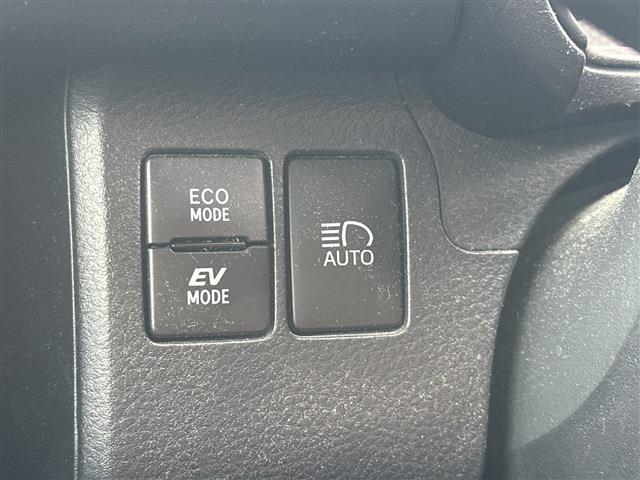 Toyota Probox Van 9