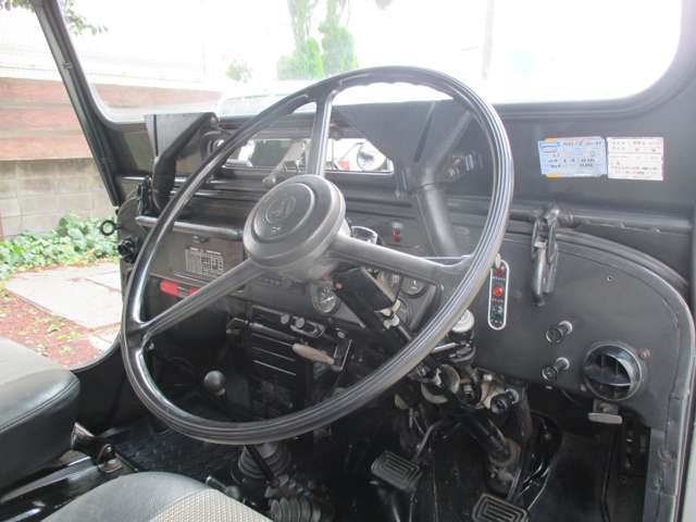 Mitsubishi Jeep 10