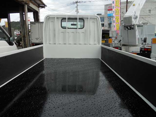 Mitsubishi Fuso Canter Guts 6