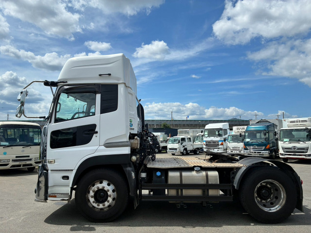 UD Trucks Quon 11