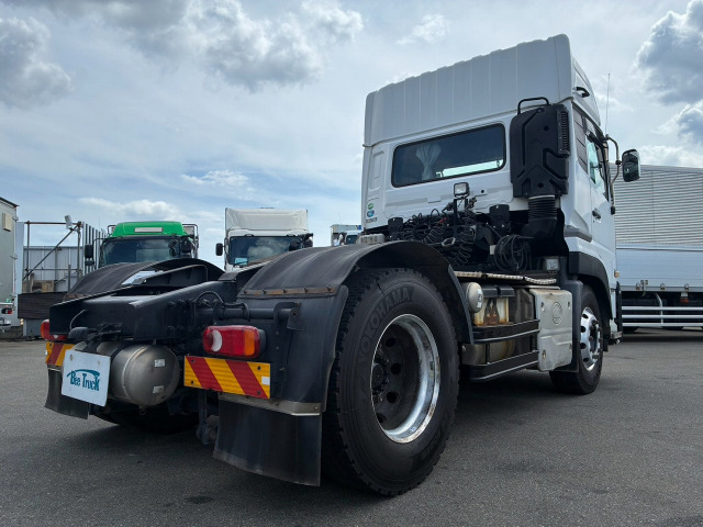 UD Trucks Quon 9