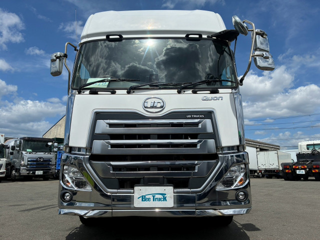 UD Trucks Quon 10