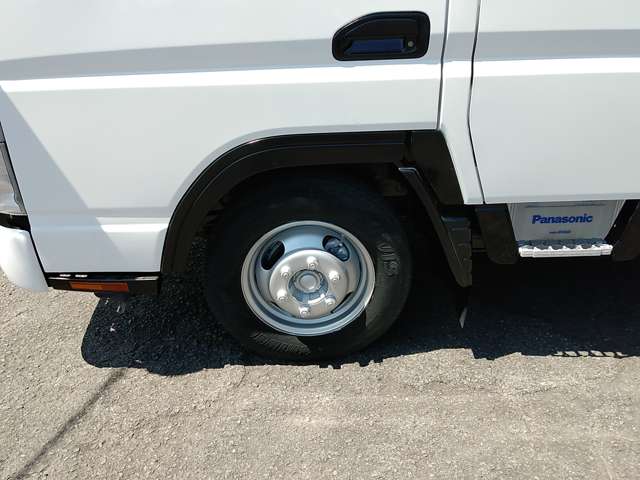 Mitsubishi Fuso Canter 12