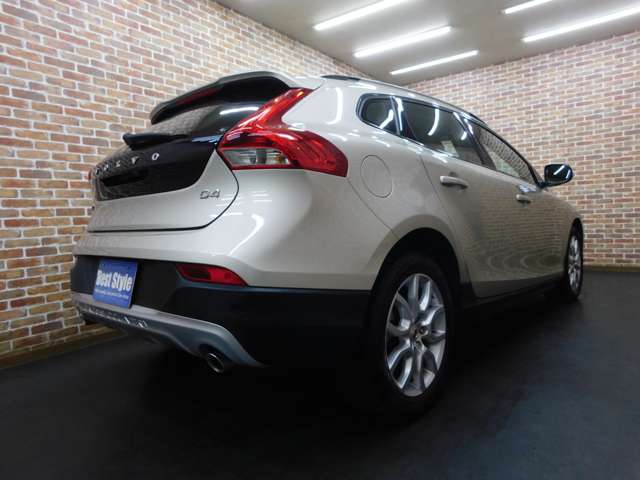 Volvo V40 Cross Country 4
