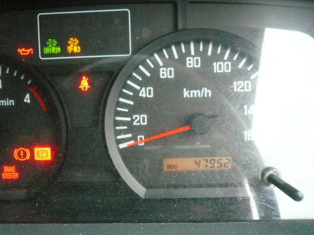 Isuzu Elf 12