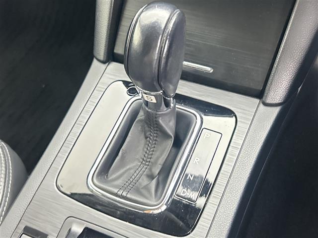 Subaru Legacy Outback 11