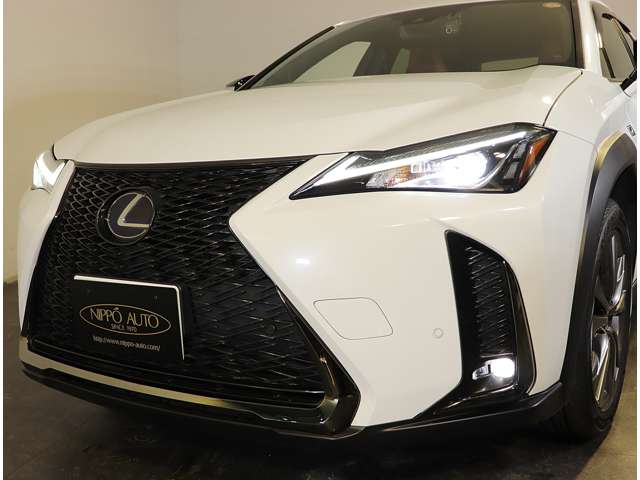 Lexus UX 4
