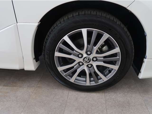 Toyota Estima 12