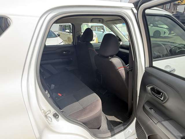 Toyota Raize 12