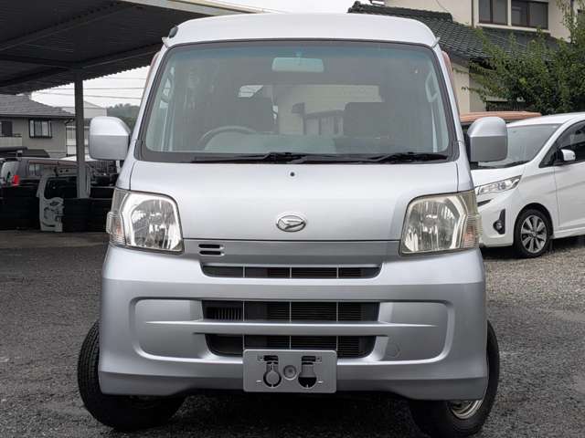 Daihatsu Hijet Cargo 2