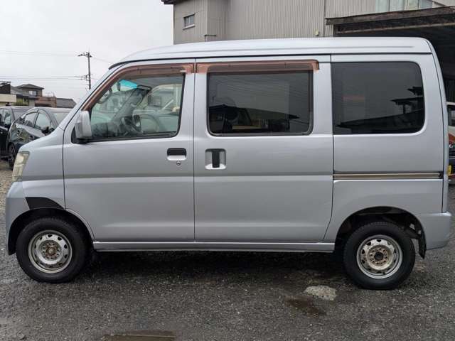 Daihatsu Hijet Cargo 10