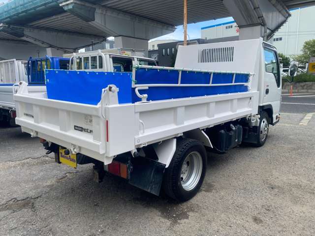 Isuzu Elf 6