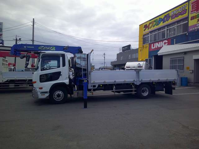 UD Trucks Condor 4