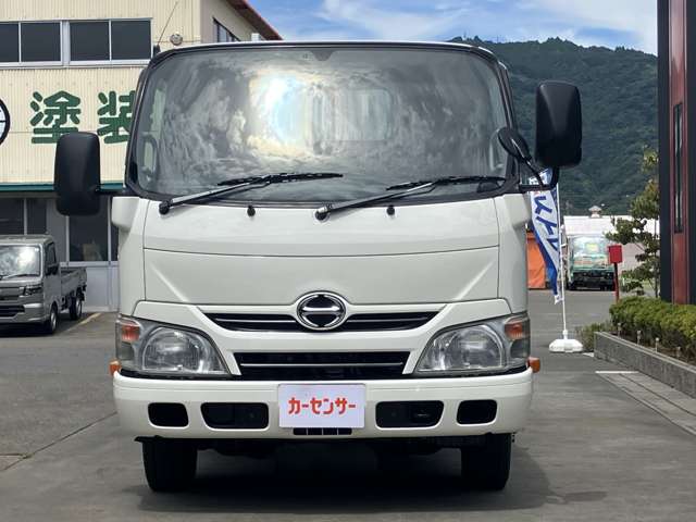 Hino Dutro 2