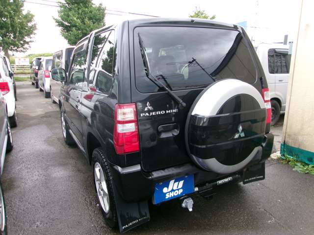 Mitsubishi Pajero Mini 12