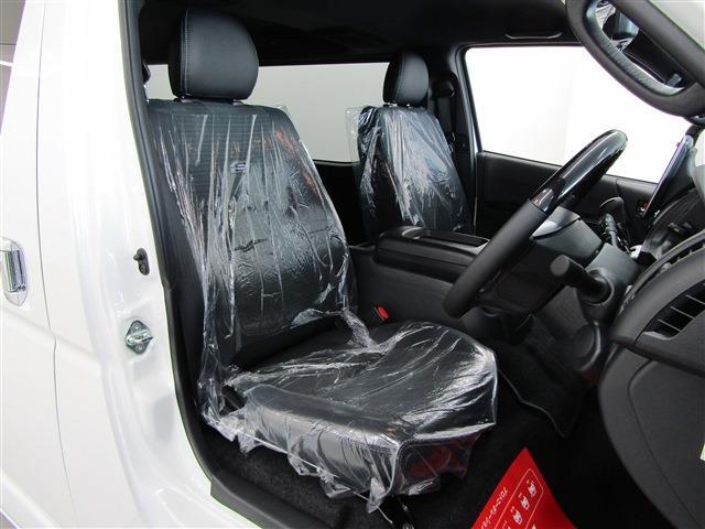 Toyota Hiace Van 7