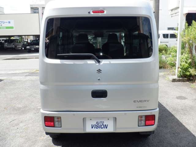 Suzuki Every 8