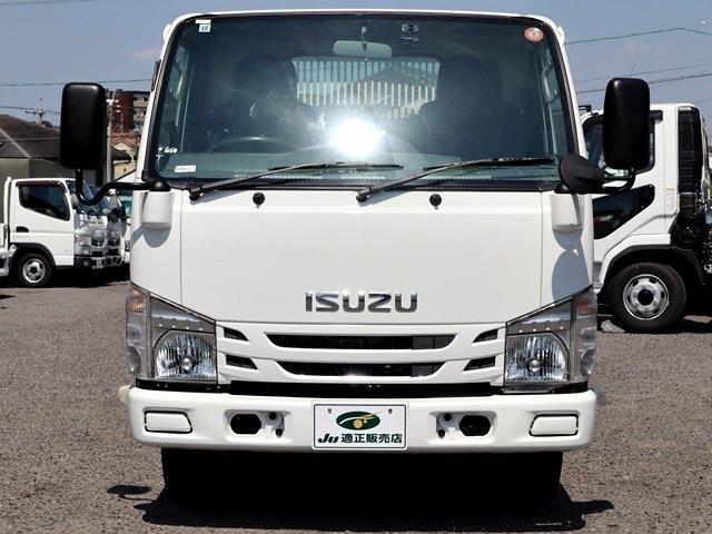 Isuzu Elf 3