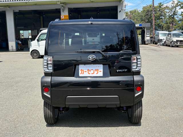 Daihatsu Taft 8