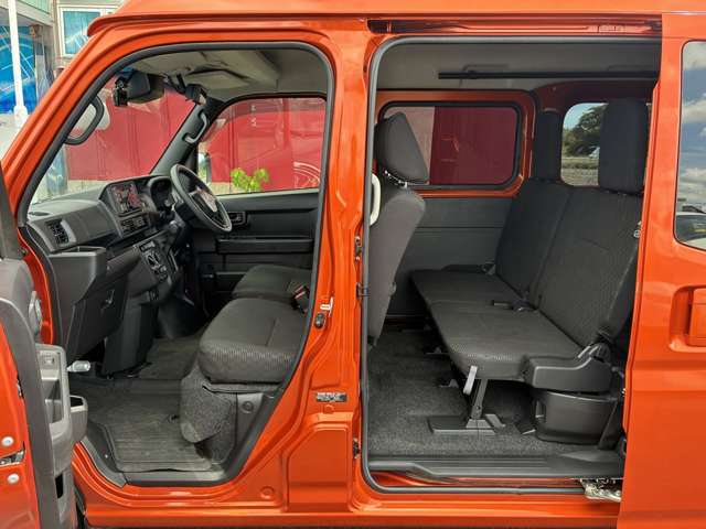 Toyota Pixis Van 12