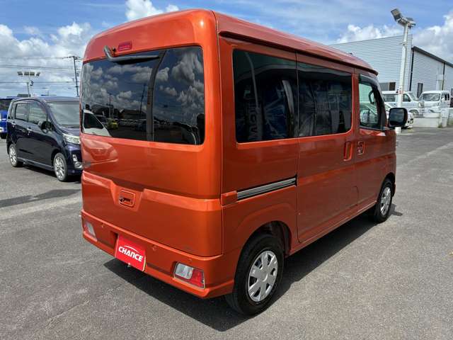 Toyota Pixis Van 8