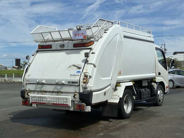 Hino Dutro 11