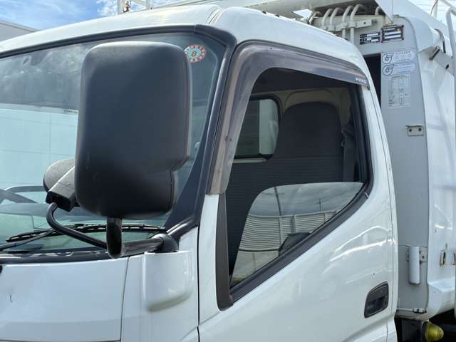 Hino Dutro 10