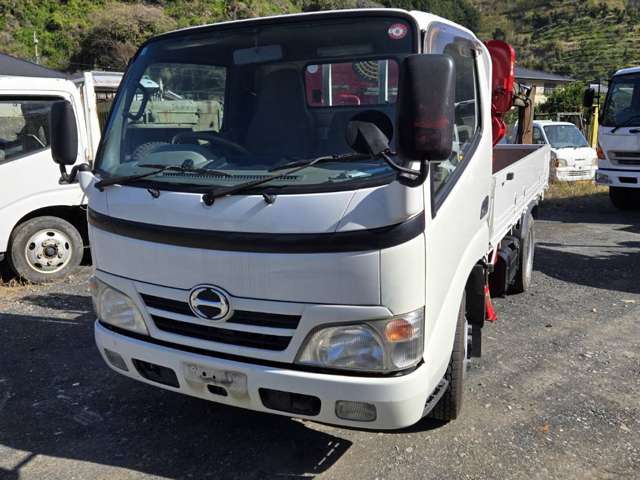 Hino Dutro 2