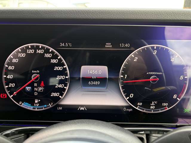 Mercedes-Benz G-Class 9
