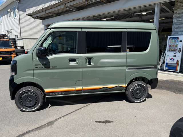 Suzuki Every 8