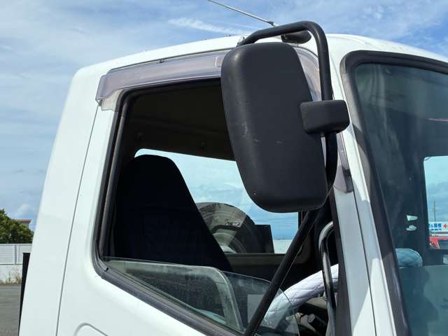 Mitsubishi Fuso Fighter 9